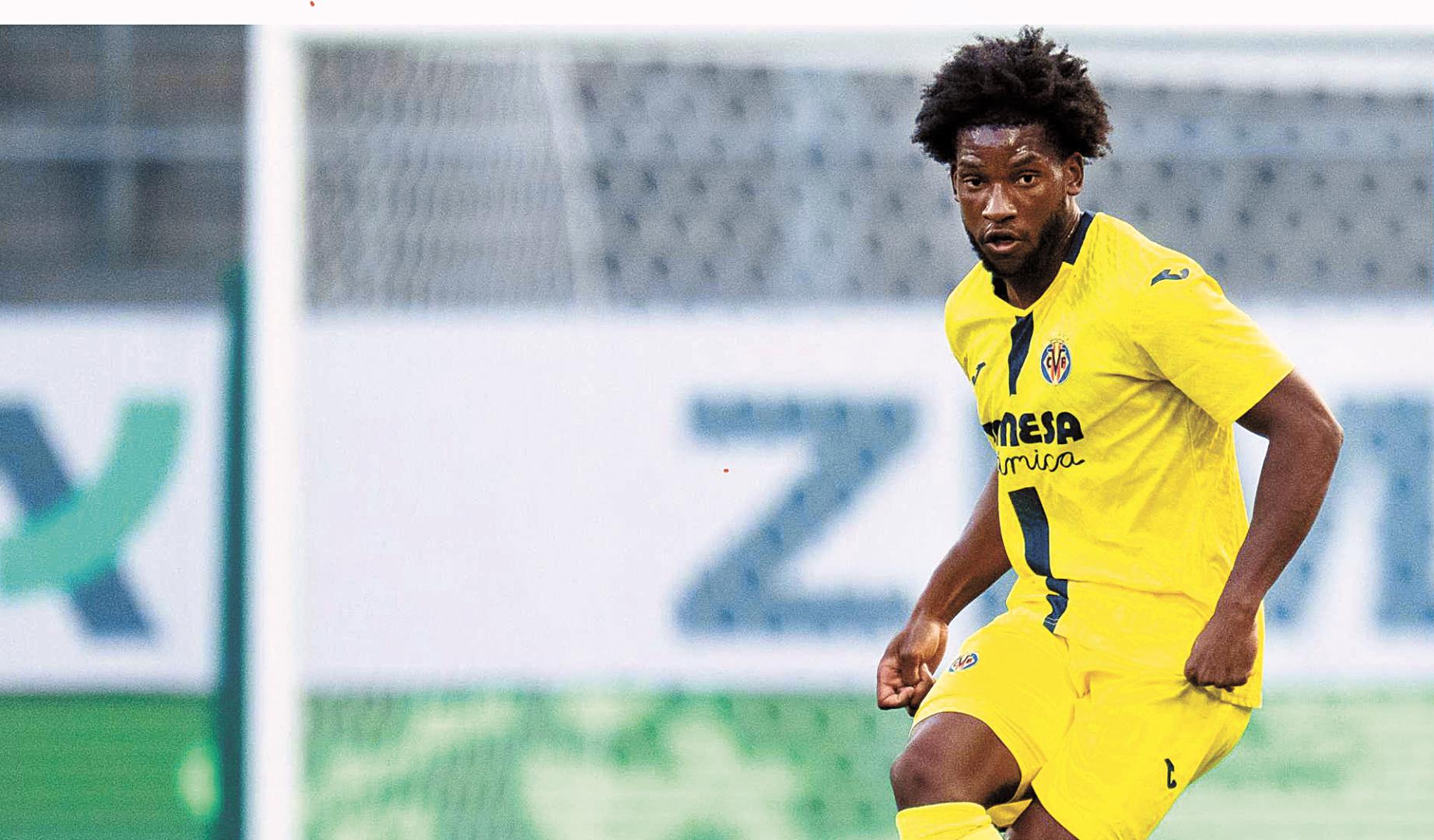 El franco-congoleño en un partido del Villarreal
