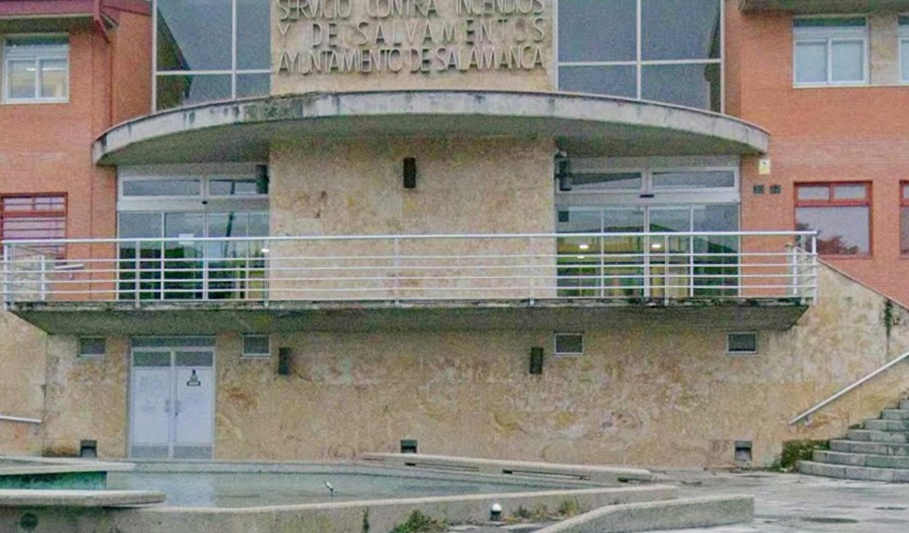 Fuente de la avenida de la Merced de Salamanca, a la altura del Parque Municipal de Bomberos