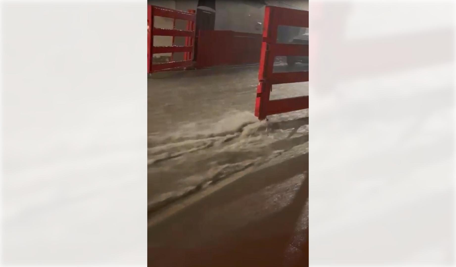 Vídeo de la tormenta torrencial y con granizo de lunes en Milagro