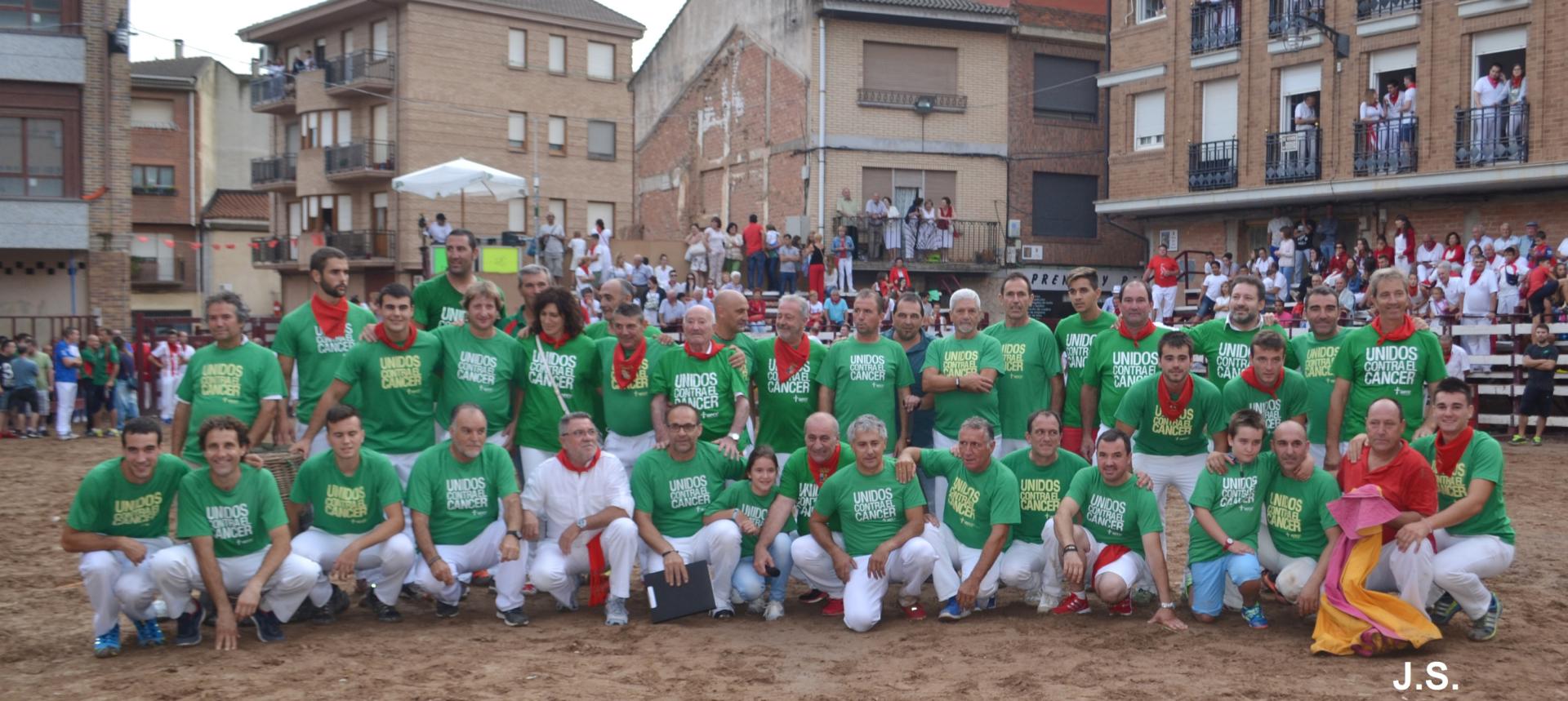 Recortadores unidos contra el cáncer en Mendavia