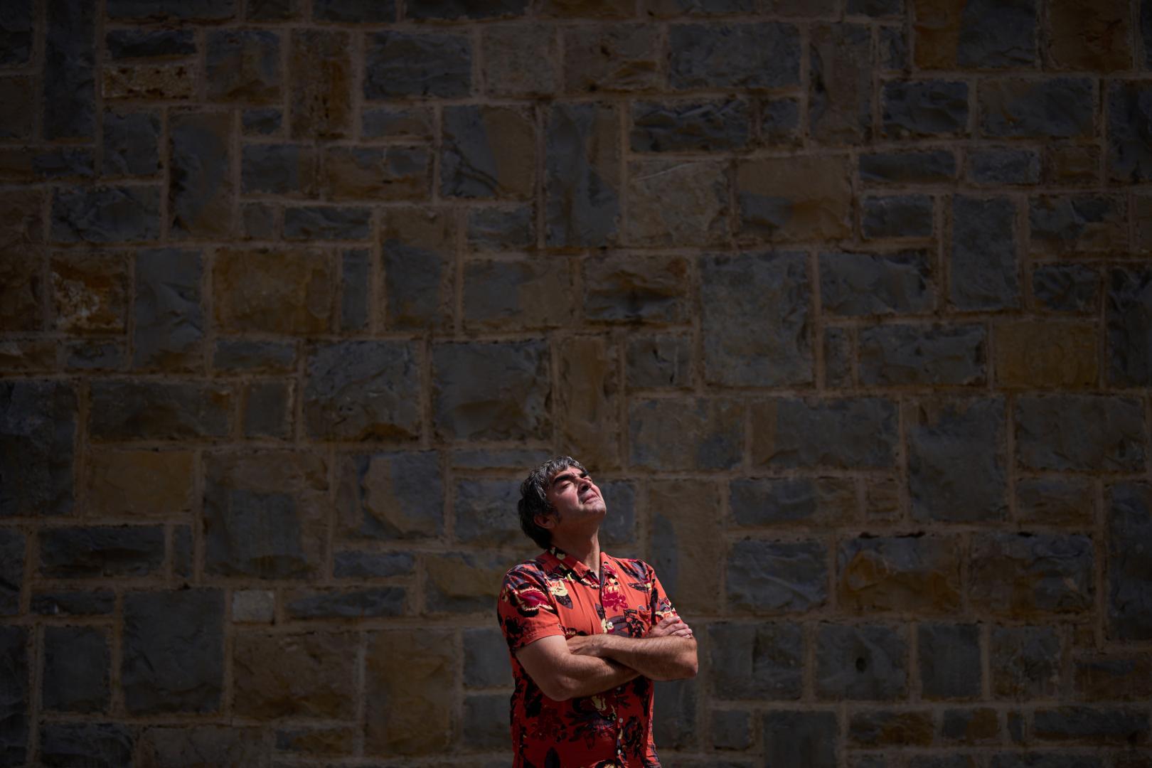 A: MIGUEL OSÉS F: 5–8-2026 P: L: PAMPLONA T: Arquitecto Raúl Montero para reportaje sobre la arquitectura de Pamplona y las olas de calor