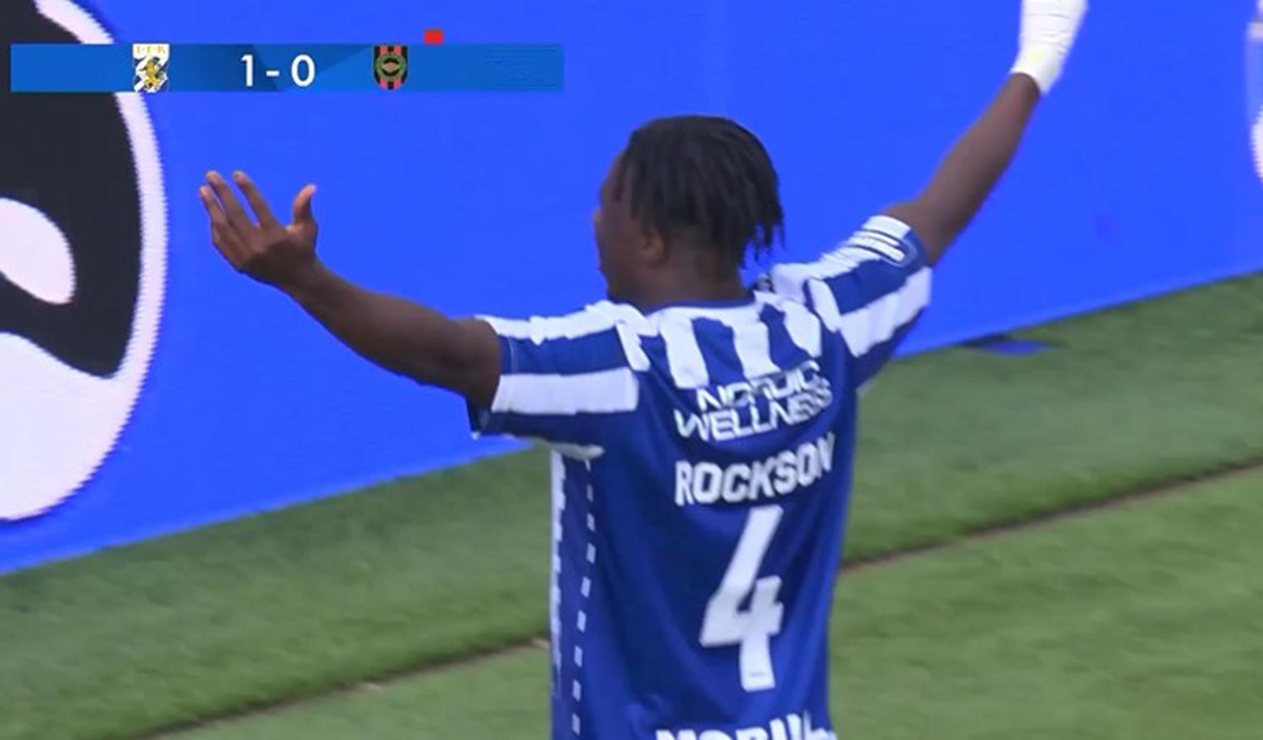 Rockson Yeboah celebra uno de sus goles con el I.F.K. Göteborg