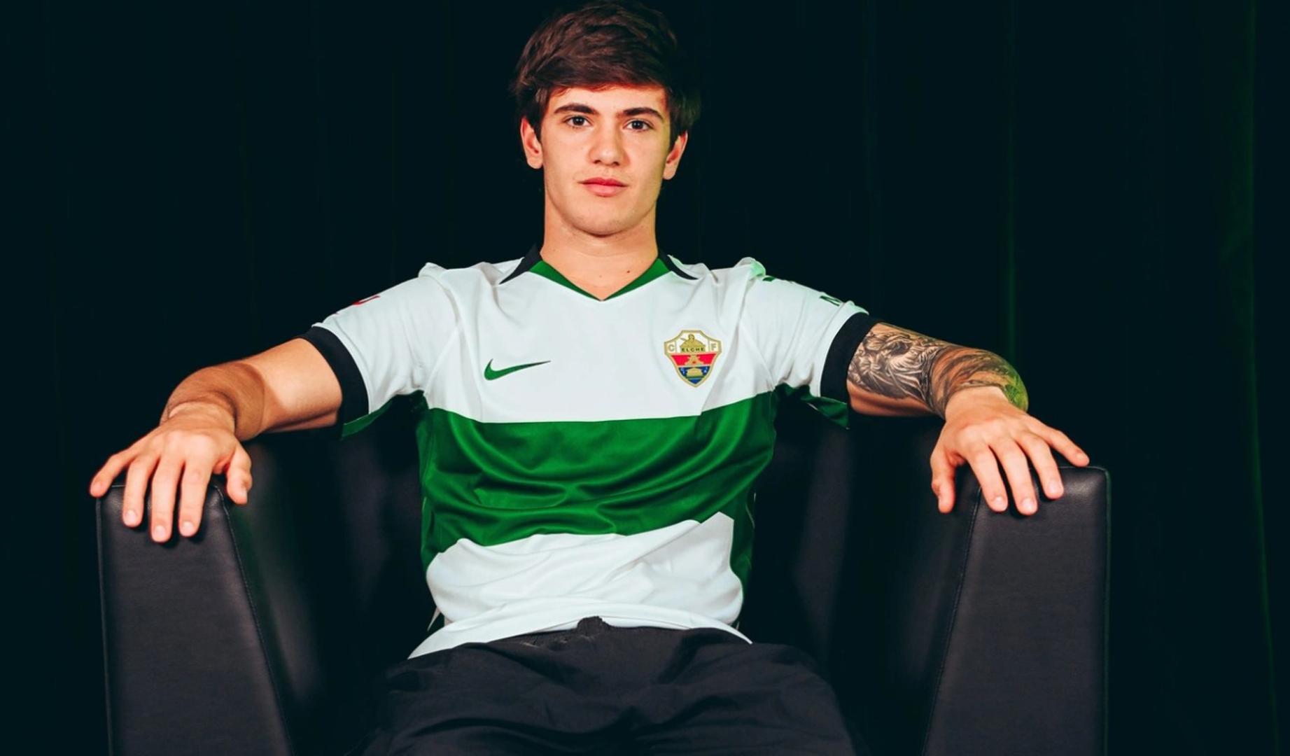 El joven argentino Tiziano Perrotta firma por el Elche CF hasta 2032