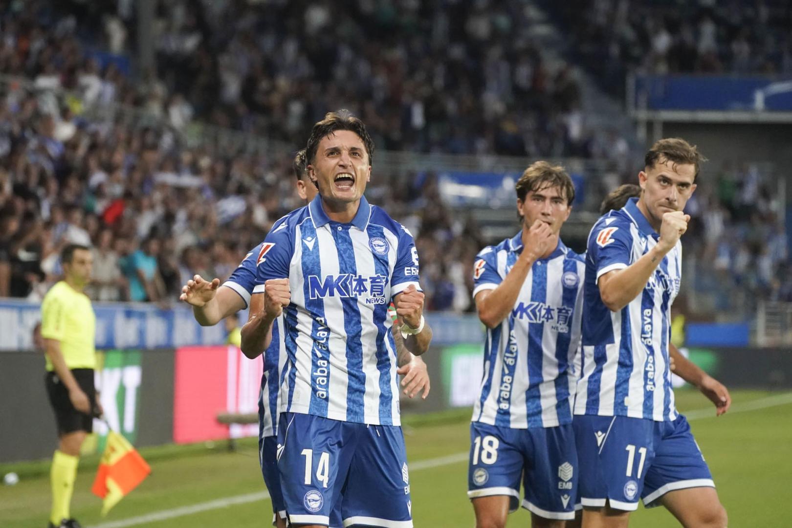 Tenaglia (Alavés) celebra su gol ante el Getafe