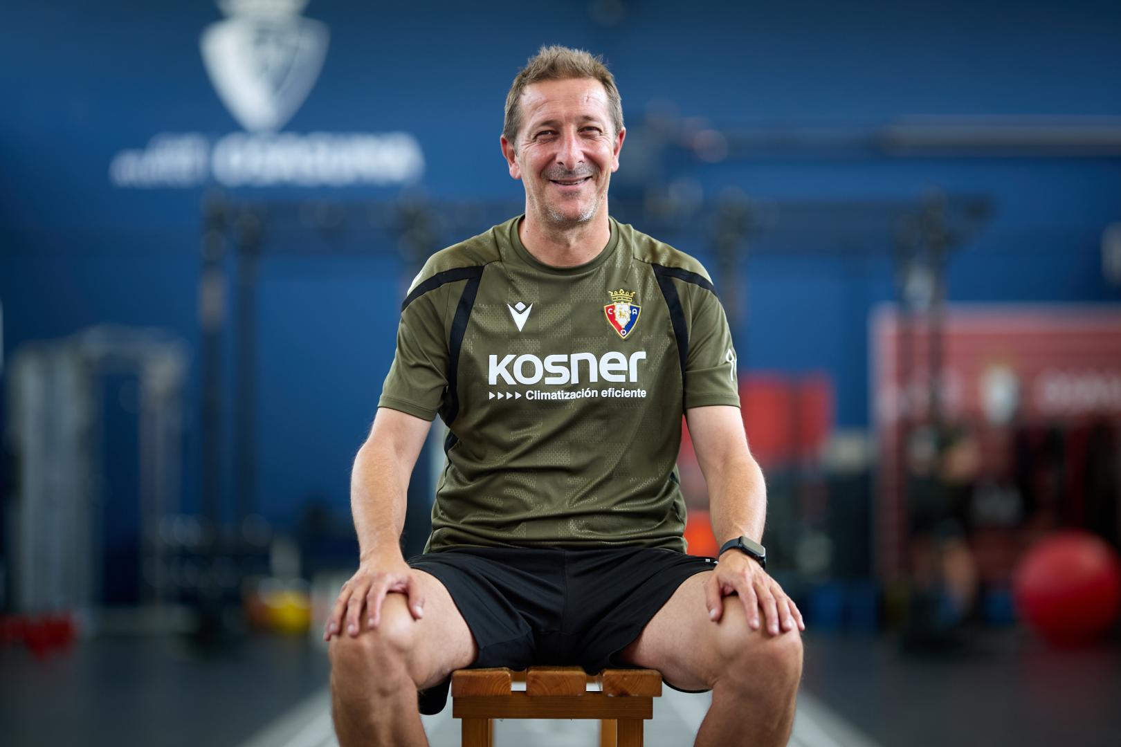 Luis Miguel Ramis, en el gimnasio de las instalaciones de Tajonar