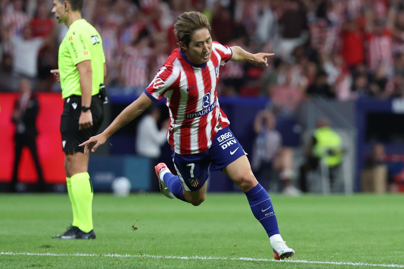 Kang-in Lee celebra su gol ante el Málaga