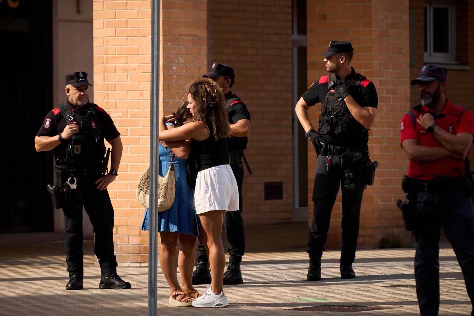 Fotos del incendio de una vivienda en Burlada, en el que ha fallecido un niño de 10 años