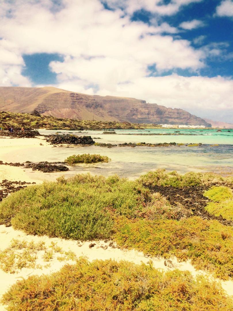 Una imagen de la playa de Órzola, la favorita de Beltrán Iraburu.