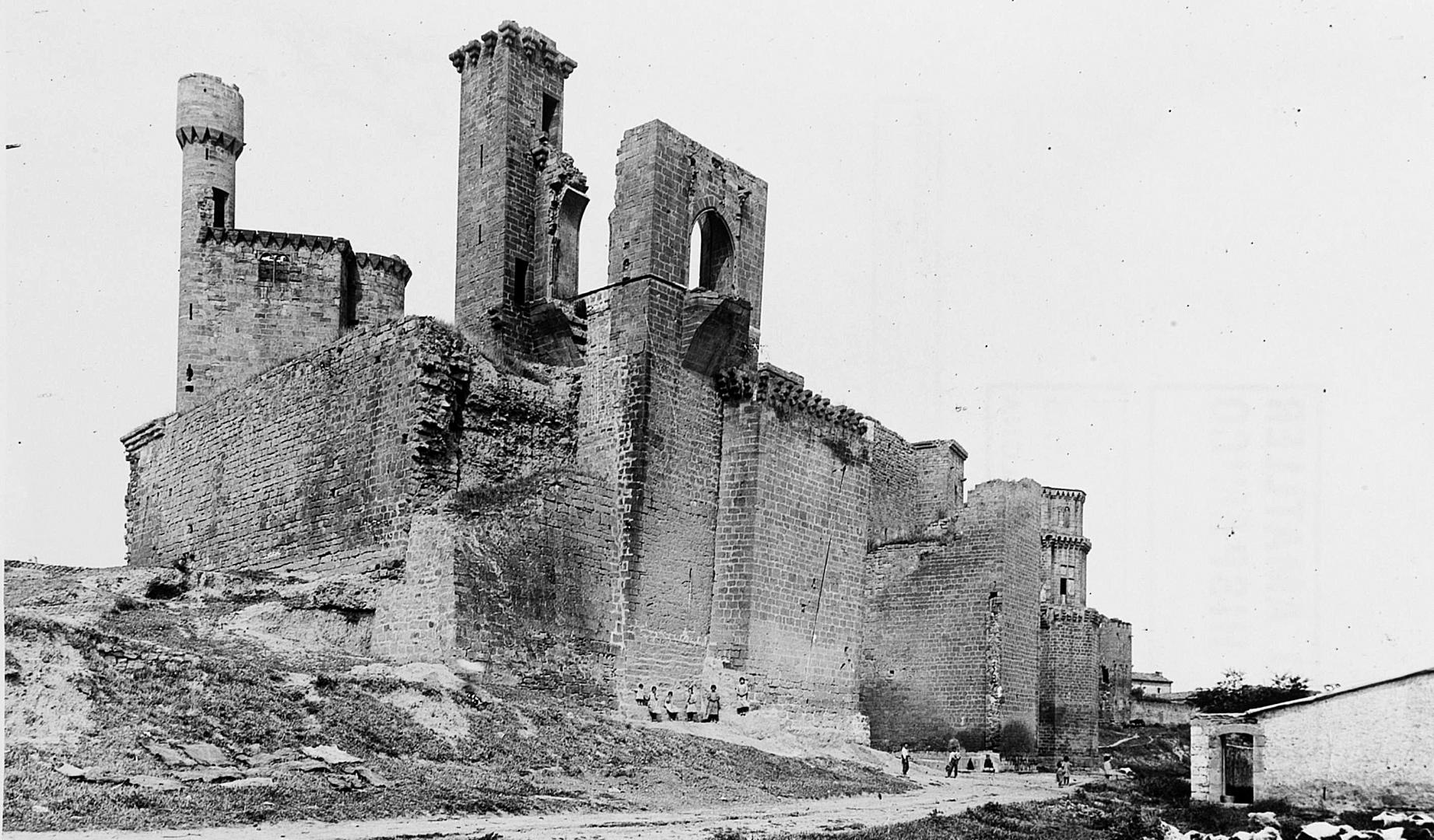 Palacio Real de Olite en el siglo XIX. Un castillo “de cuento de hadas”, según Deverell
