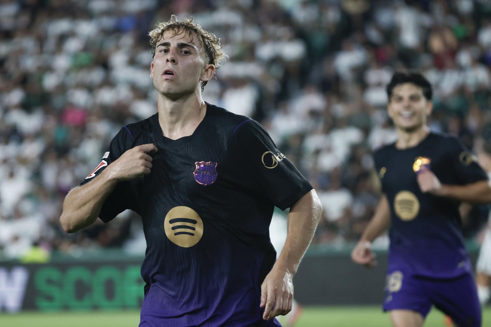 Fermín López celebra su segundo gol ante el Elche