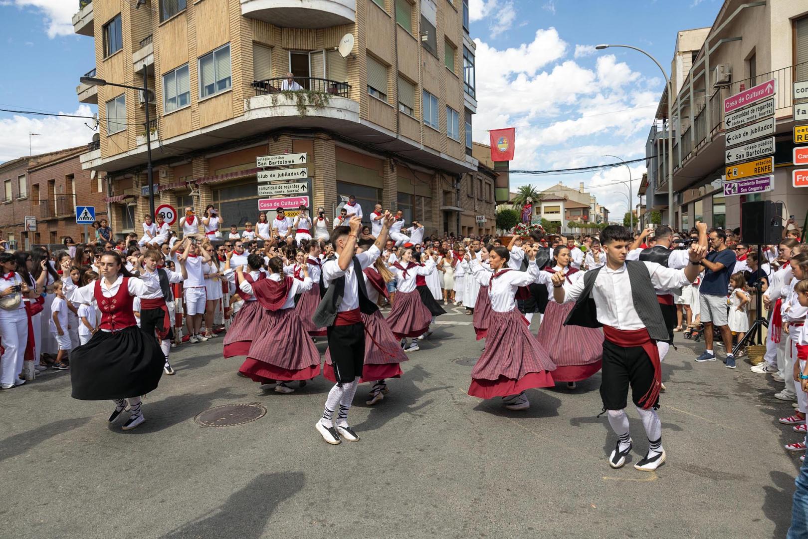 Fotos de la procesión en honor a San Bartolomé en fiestas de Ribaforada 2026