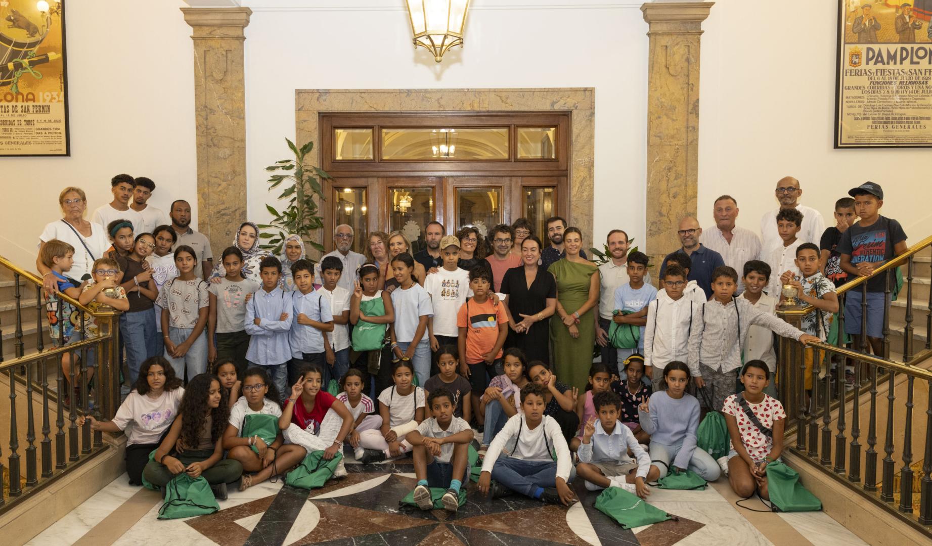 Imagen de los niños en la Casa Consistorial