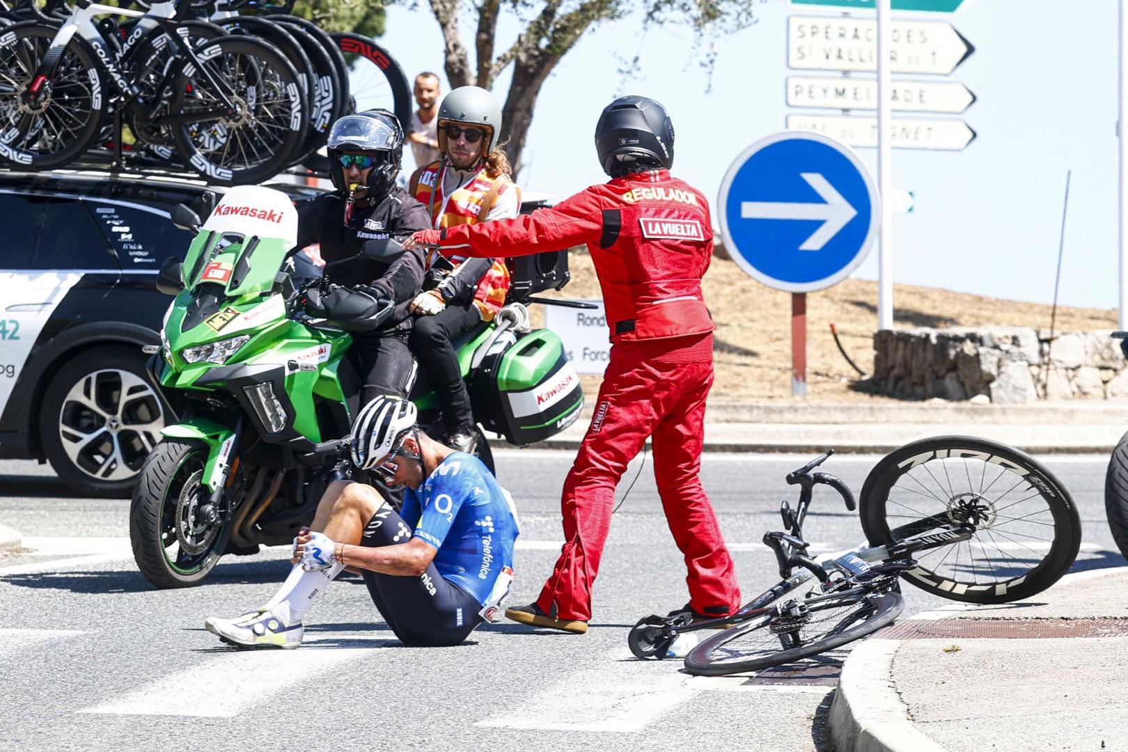 Uijtdebroecks, tras sufrir la caída en la Vuelta.