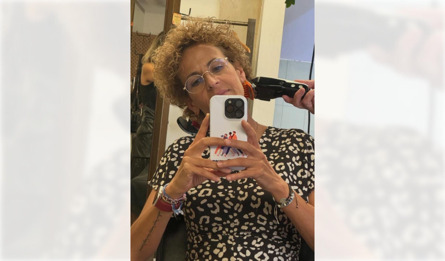 María Chivite, momentos antes de que le cortaran el pelo