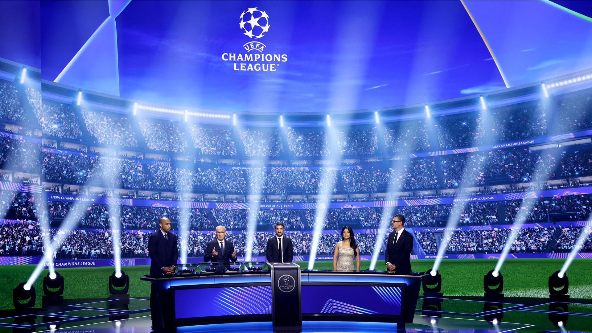 Un momento del sorteo de los rivales de la fase de liga de la Champions League 2026-2027