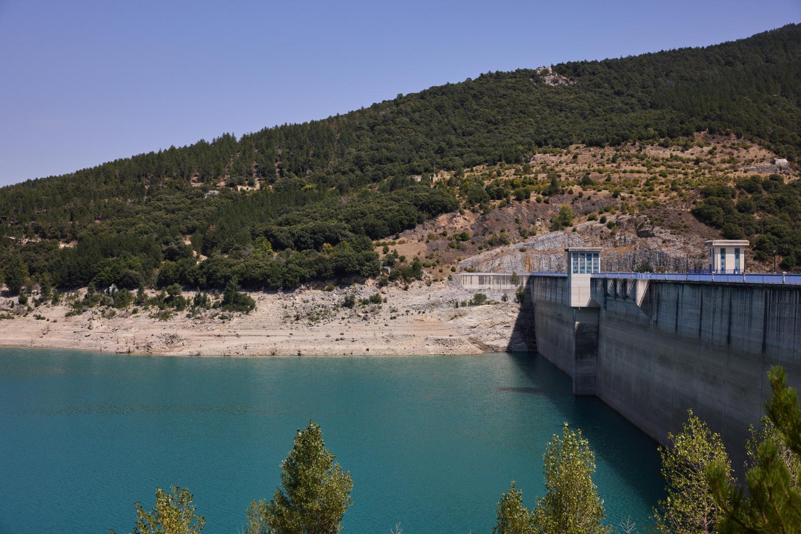 Una imagen del embalse de Itoiz, donde apareció el vehículo.