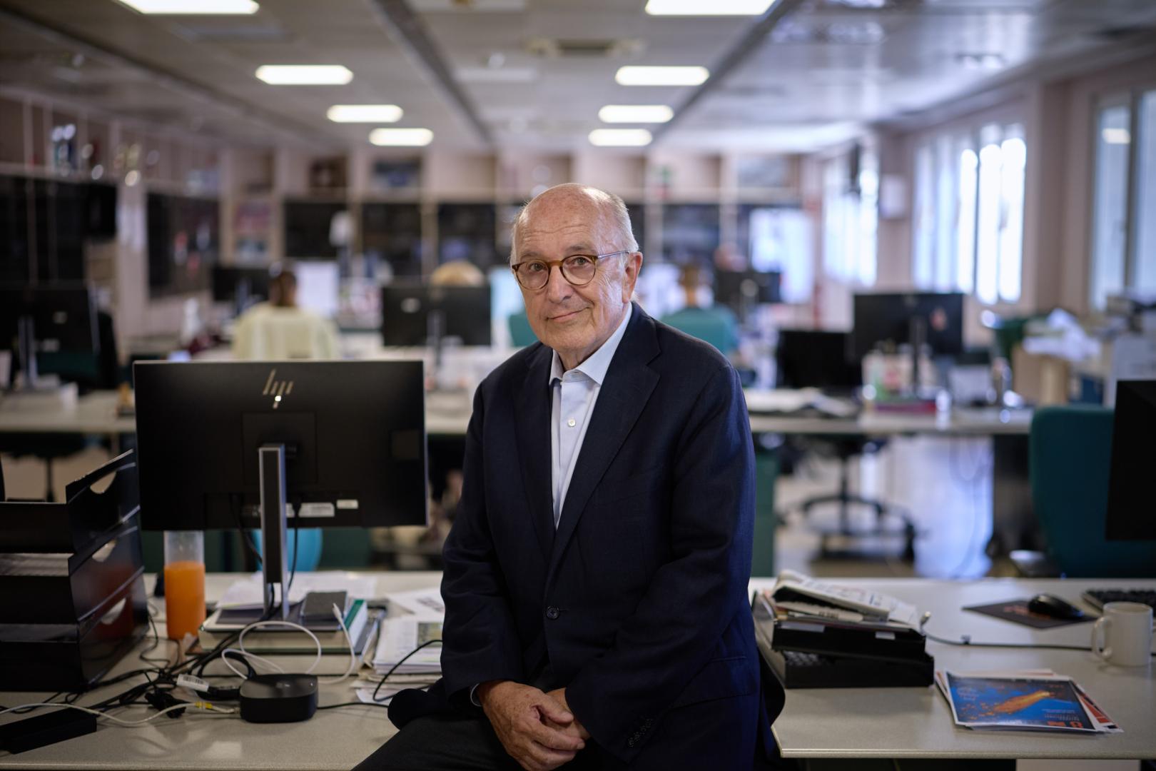 El exministro, excomisario y exvicepresidente de la Comisión Europea Joaquín Almunia, en la redacción de Diario de Navarra el viernes por la tarde, cuando tuvo lugar esta entrevista