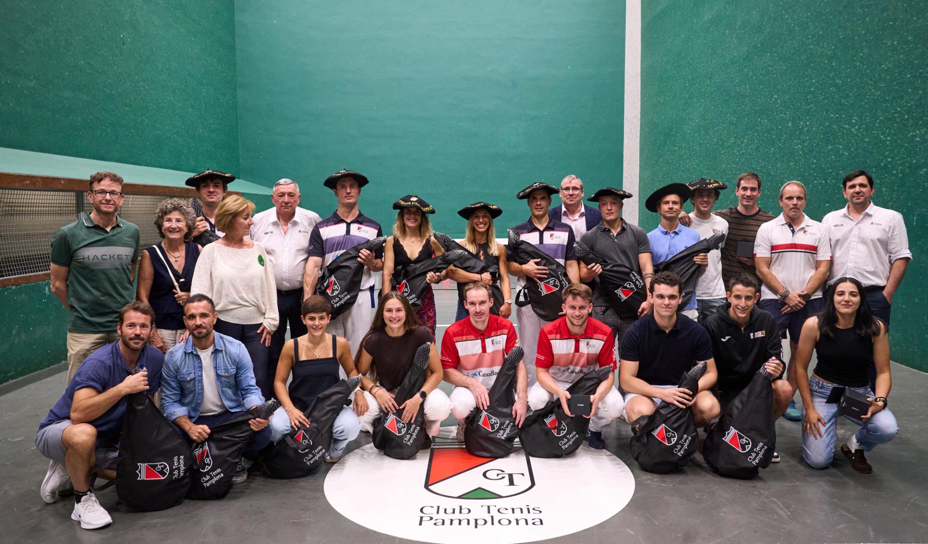 El trinquete del Tenis acogió este sábado las finales de la 54 edición del Torneo del Jamón