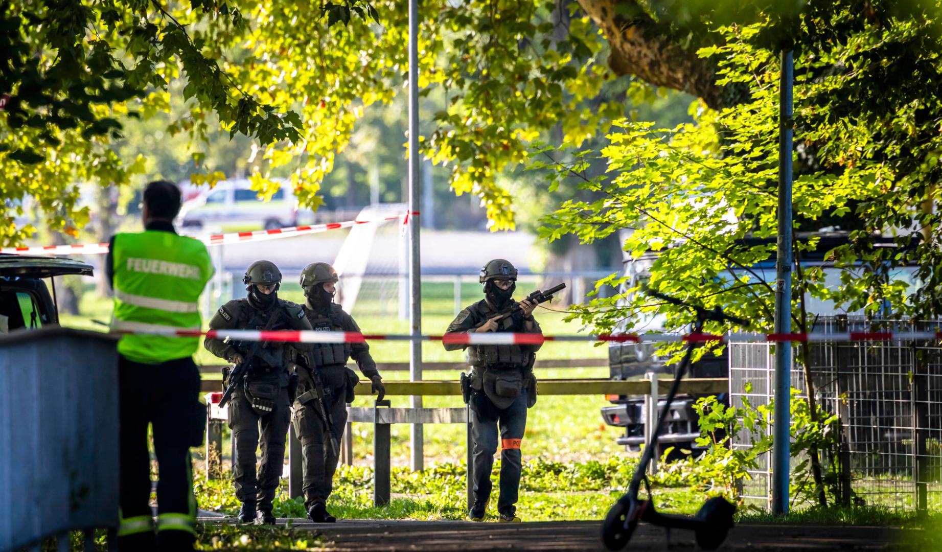 Al menos una persona ha resultado muerta y otras cinco fueron heridas, algunas de gravedad, en un tiroteo que se produjo esta madrugada en una fiesta rave en la ciudad de Aarau
