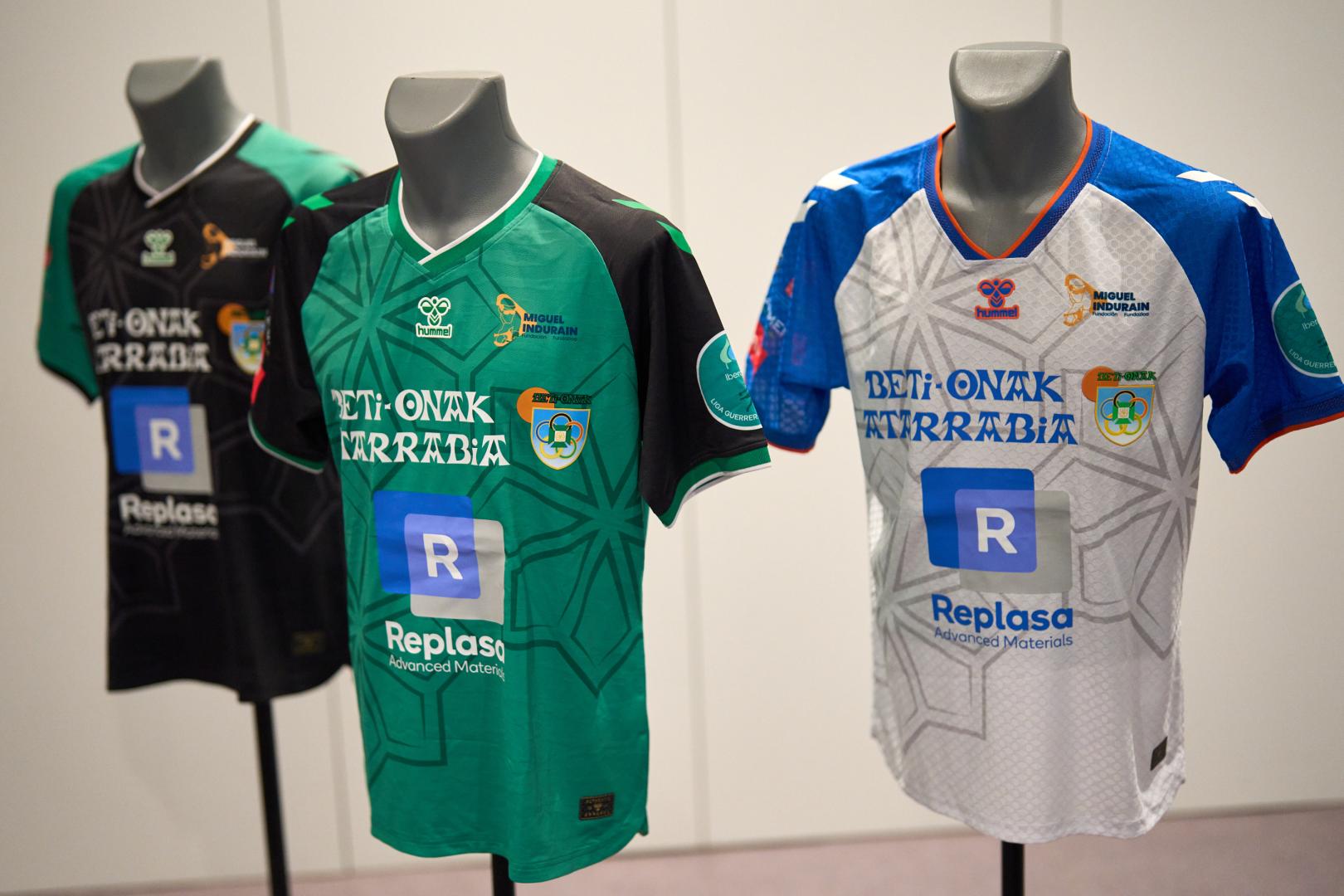 A: MIGUEL OSÉS F: 1–9-2026 P: L: PAMPLONA T: PRESENTACION DEL EQUIPO DE BALONMANO BETI-ONAK.