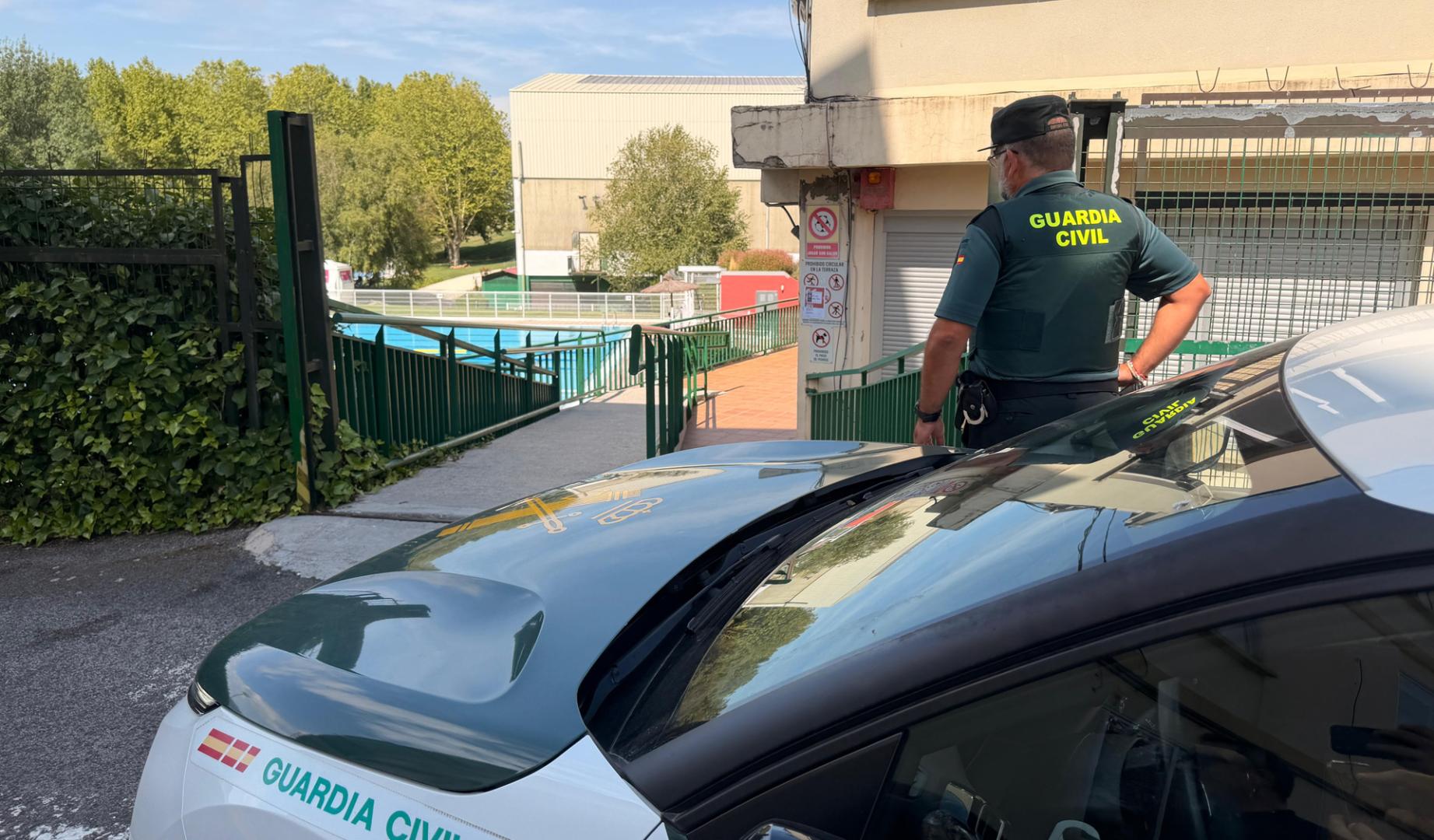 Dos detenidos, uno menor de edad, acusados de varios robos en las piscinas municipales de Noáin