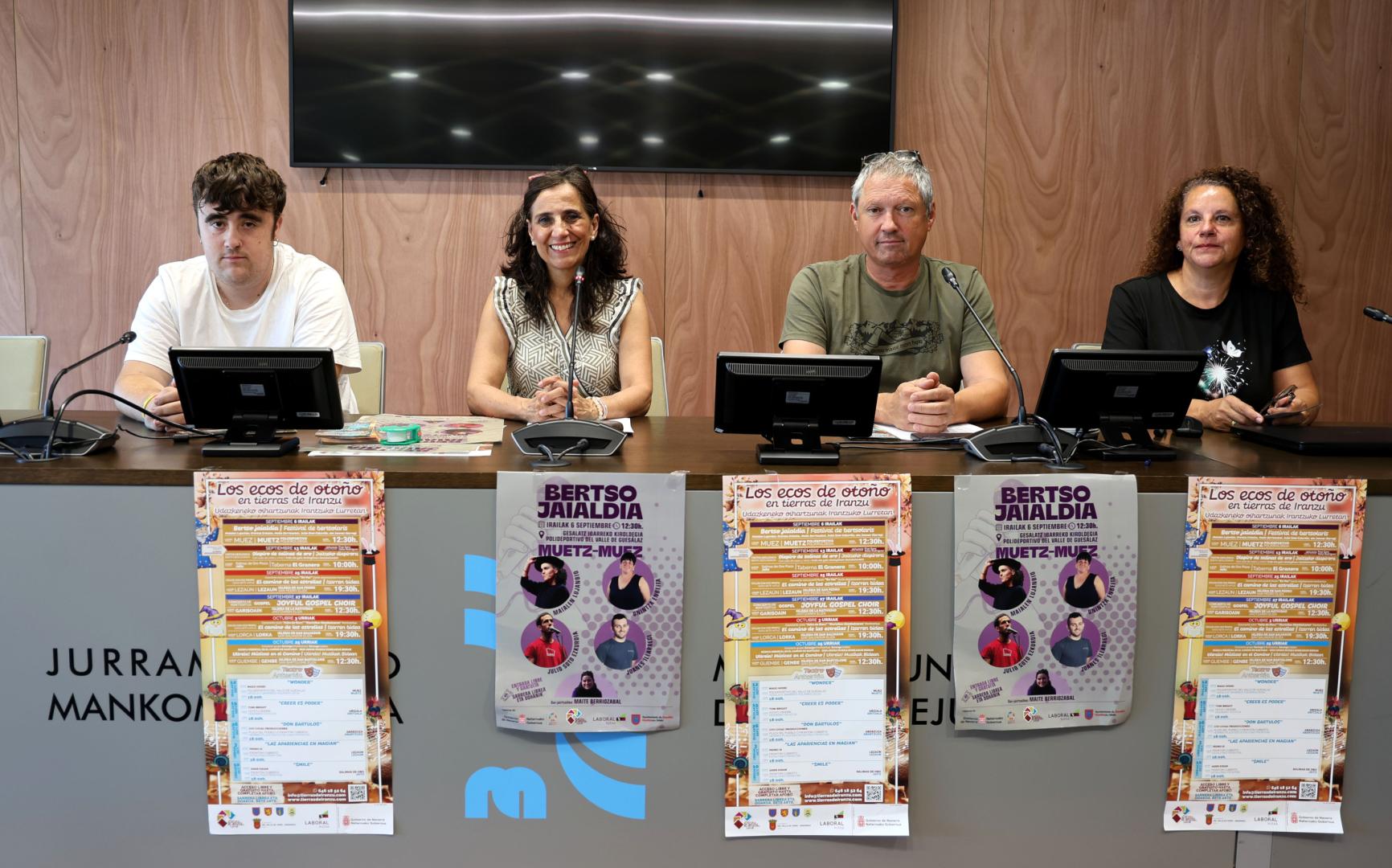 Aimar Echeverría, Charo Apesteguía, Juan Antonio Urra y Leonor Lassa, representantes de Tierras de Iranzu durante la presentación del programa en la sede de Mancomunidad de Montejurra.