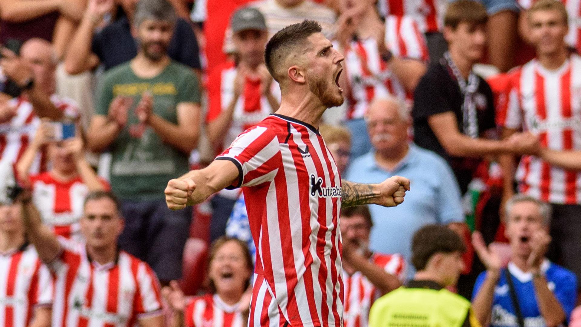 El centrocampista del Athletic Club Sancet celebra marcar el tercer gol del equipo bilbaíno ante el Atlético de Madrid