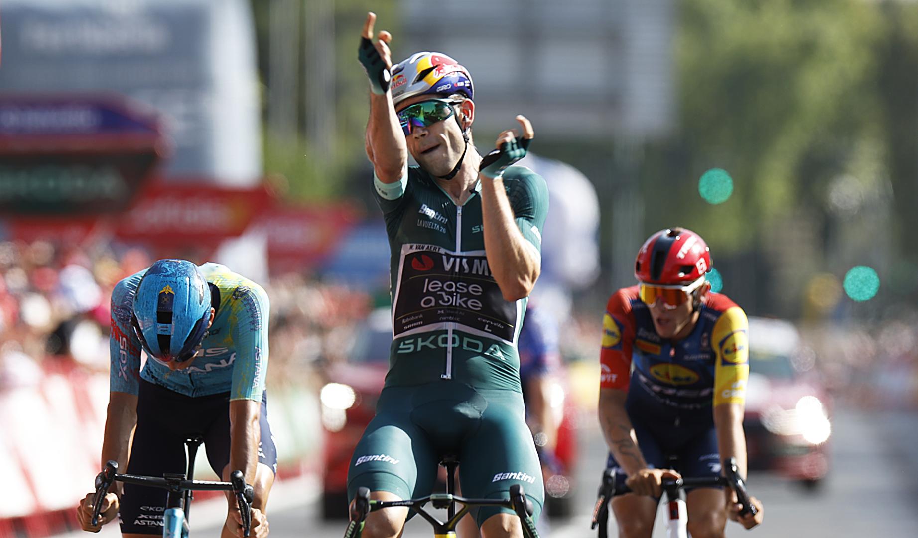 Wout van Aert (Visma-Lease a Bike), entra en meta vencedor de la 15ª etapa de La Vuelta a España