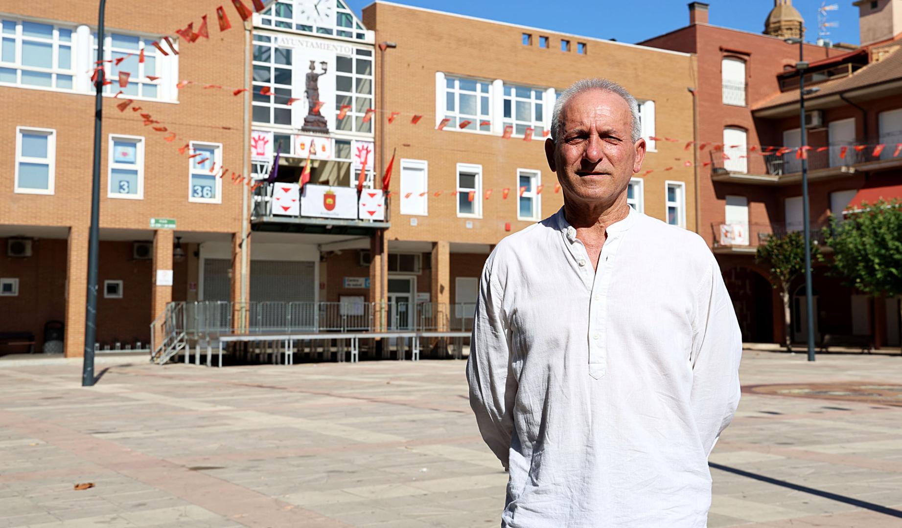 Julián Alcalde Esparza, presidente de la asociación Cabalgata de Reyes, abrirá hoy las fiestas