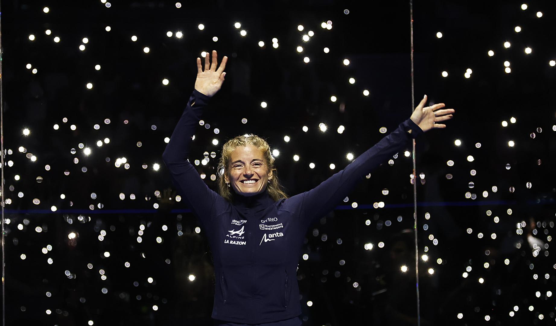 La jugadora de pádel Alejandra Salazar, durante el homenaje por su retirada durante el Torneo de Pádel Comunidad de Madrid Premier Padel P1 by Oysho, este domingo en Madrid