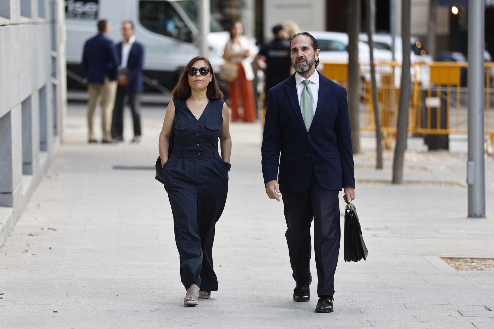 La gerente del PSOE, Ana María Fuentes, a su llegada este miércoles a la Audiencia Nacional en Madrid