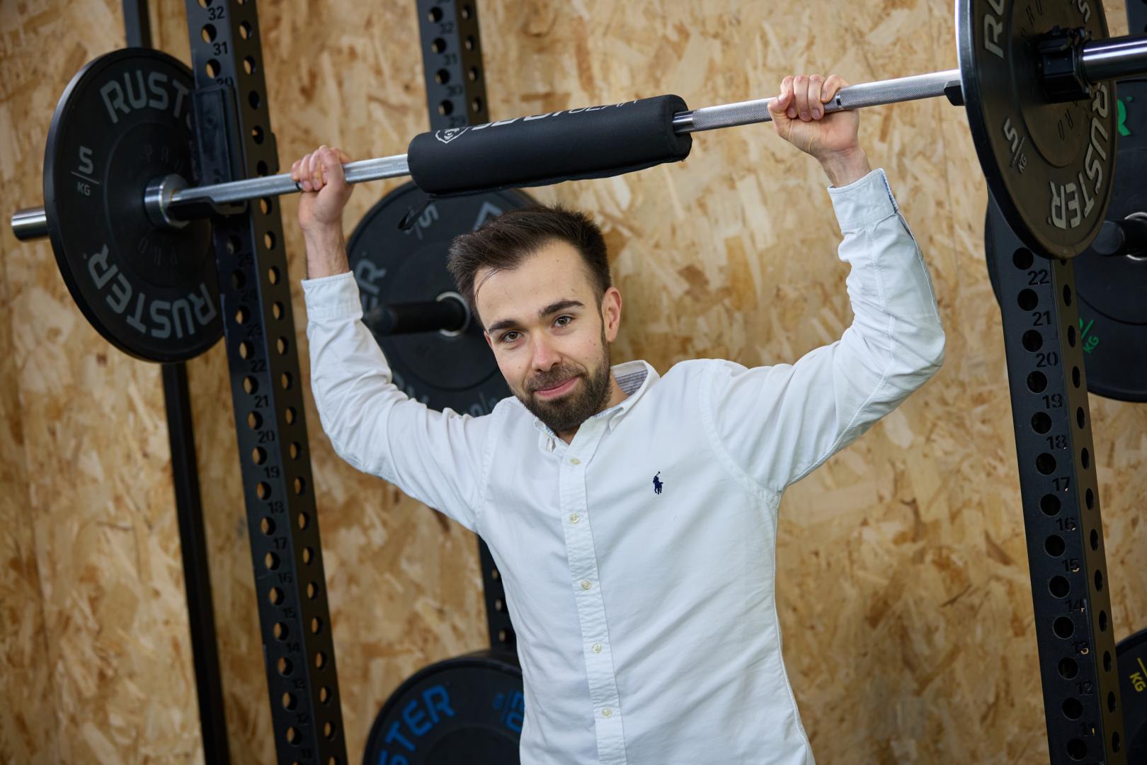 A: J.P. Urdíroz F: 14-12-2023 P: L: Pamplona. Centro de entrenamiento Impetu. T: Nutrición. Consejos para paliar los excesos navideños.
