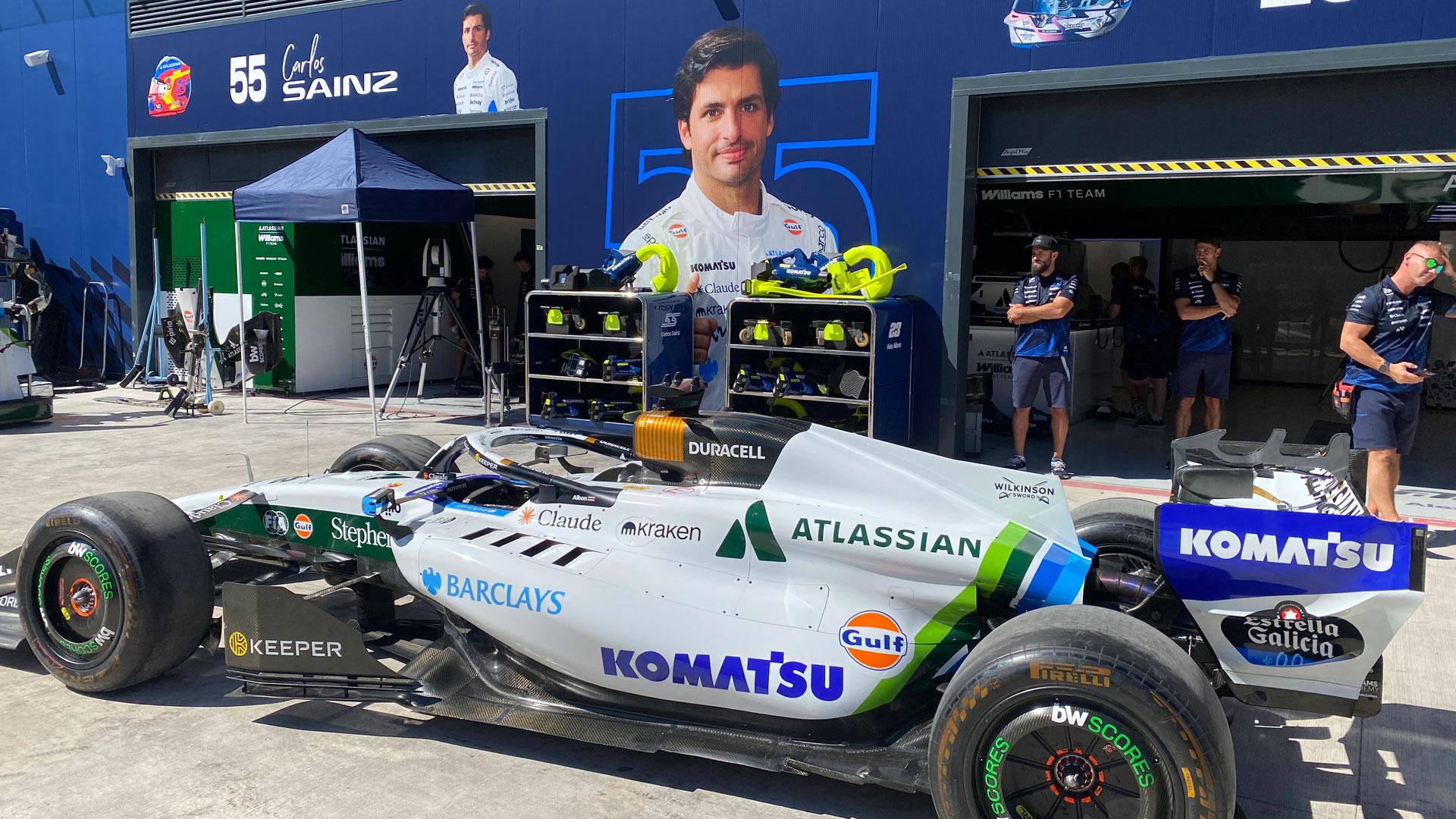 Vista del coche del piloto español Carlos Sainz ( (Williams), este jueves en el Madring, sede del Gran Premio de España