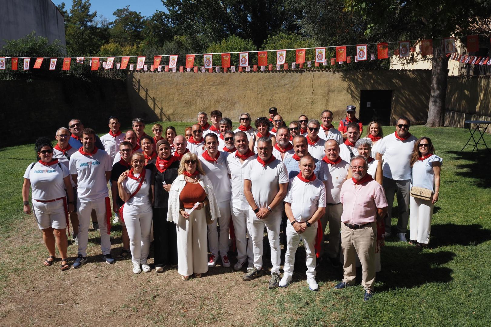 Alcaldes y concejales de la comarca de Sangüesa y Saint-Palais, junto a otros representantes