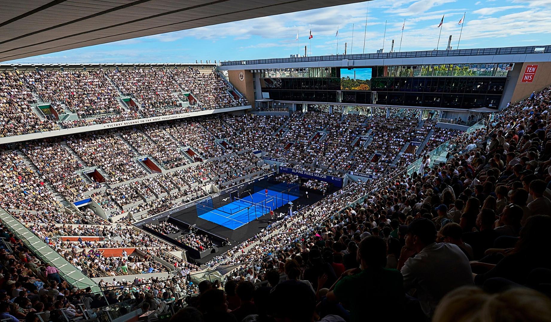Imagen de la Philippe-Chatrier durante las finales del Alpine Paris Major disputado en París