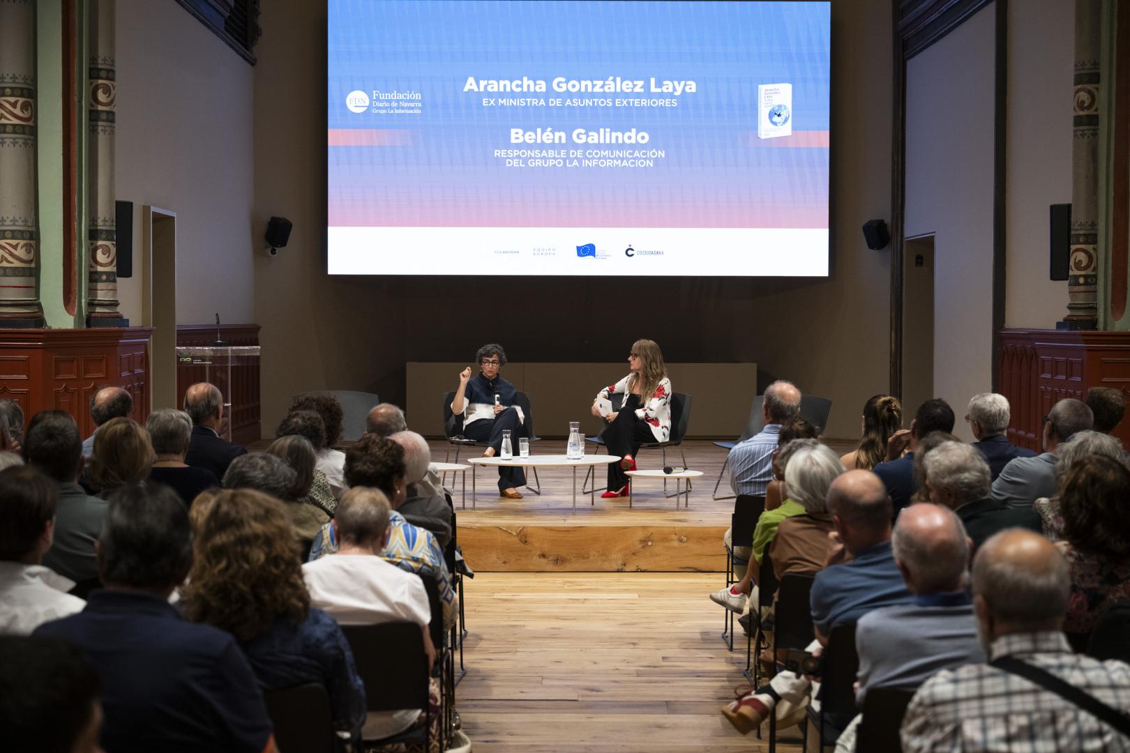 Arancha González Laya, ministra de Asuntos Exteriores entre 2020 y 2021, presentó su libro ‘Solos en el Mundo’ en Pamplona