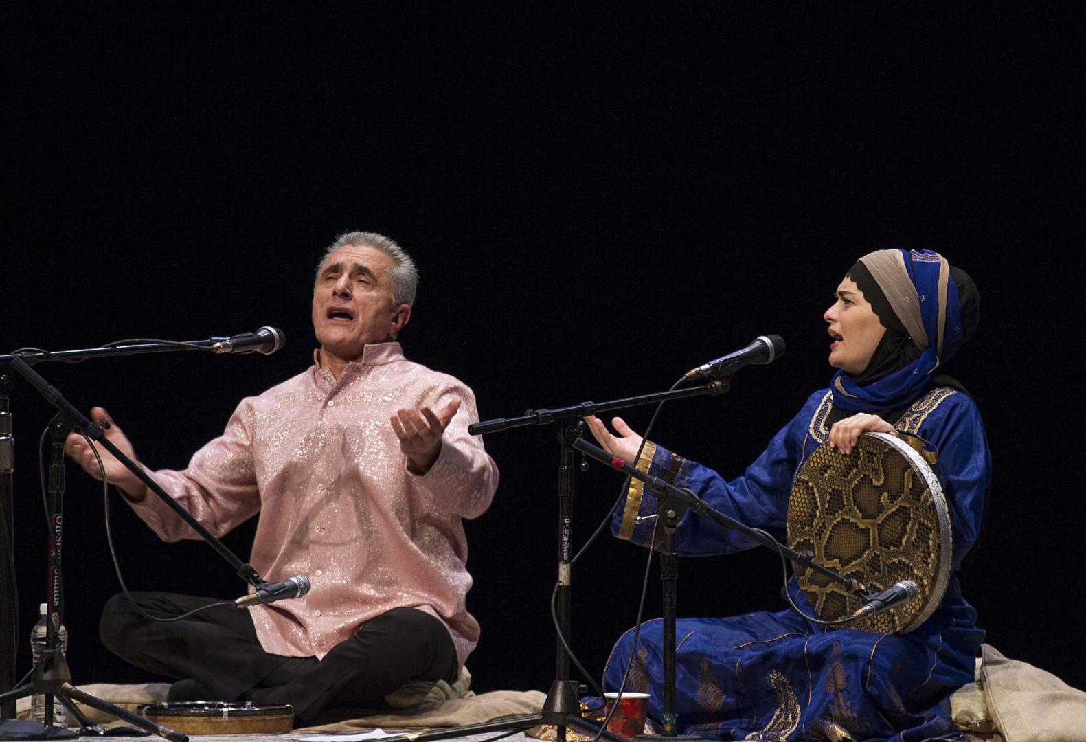El cantante Alim Qasimov, uno de los protagonistas de los Encuentros de Pamplona 2026, con el Programa Mugham Canto Sagrado de Azerbaiyan en el Teatro de la Ciudad Esperanza Iris.