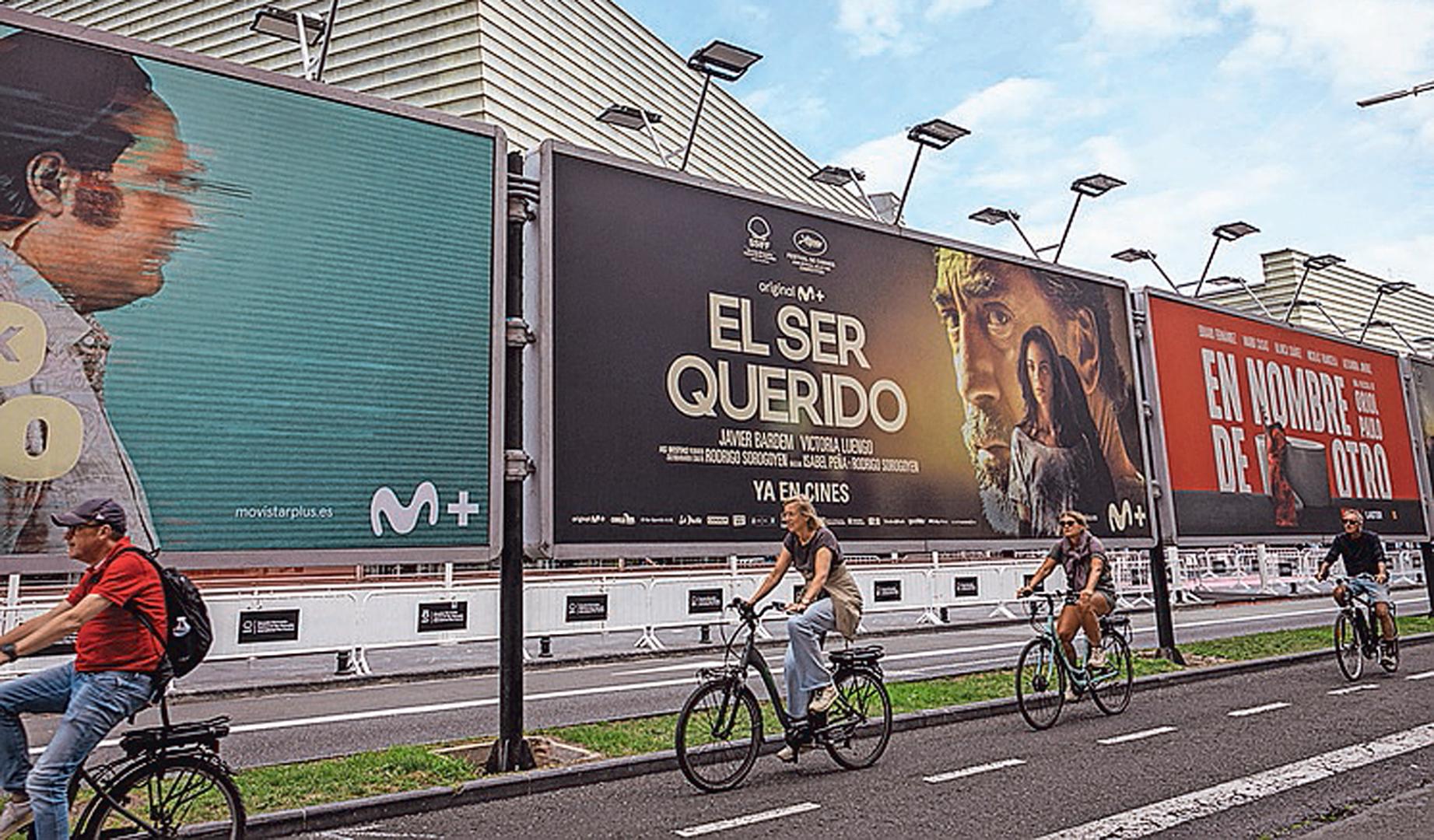 El Kursaal con los tradicionales carteles, este jueves 17 de septiembre