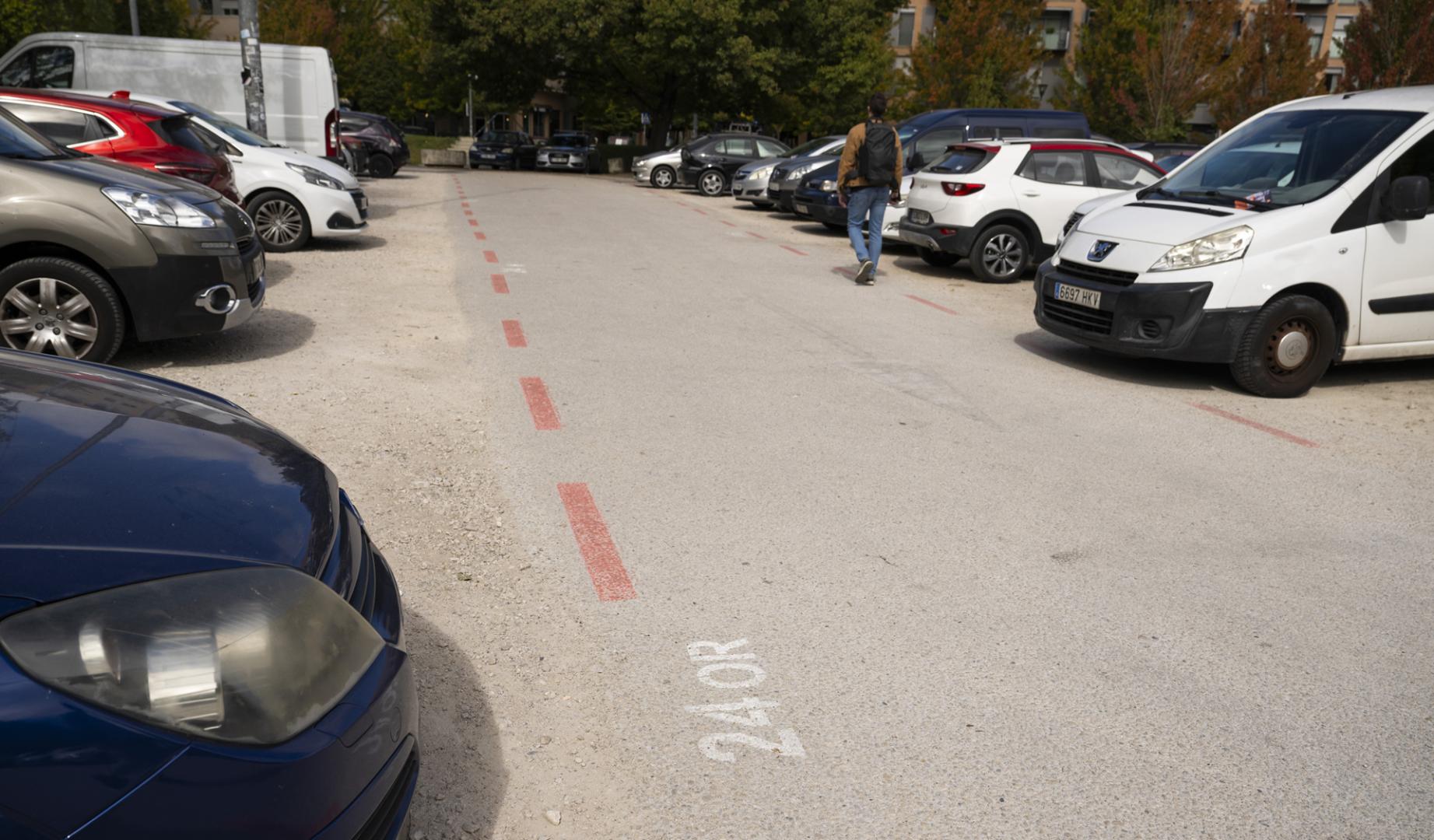 El barrio de la Rochapea ha sido el último en incorporar cambios en el estacionamiento regulado. En este caso, de pago las 24 horas