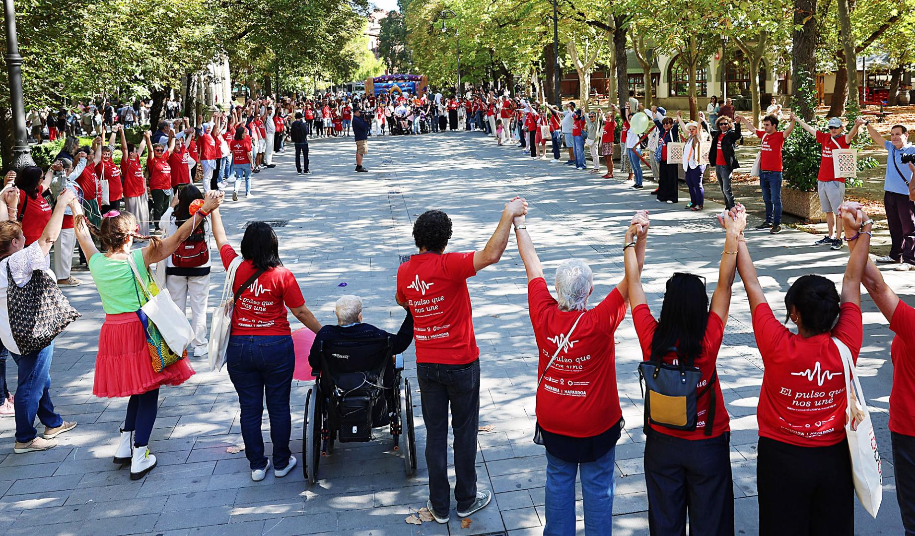 *A: JOSE CARLOS CORDOVILLA *F: 19-09-2026 *P: *L: PAMPLONA *T: CADENA SOLIDARIA EN EL DIA DEL VOLUNTARIADO