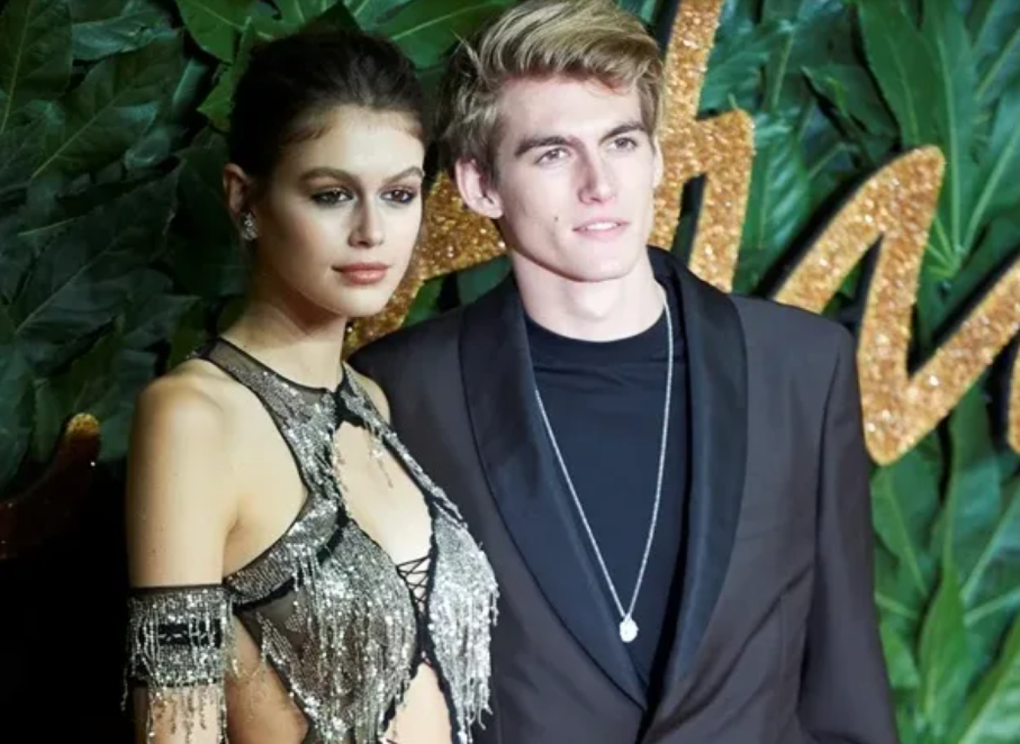 Presley Gerber, junto a su hermana Kaia
