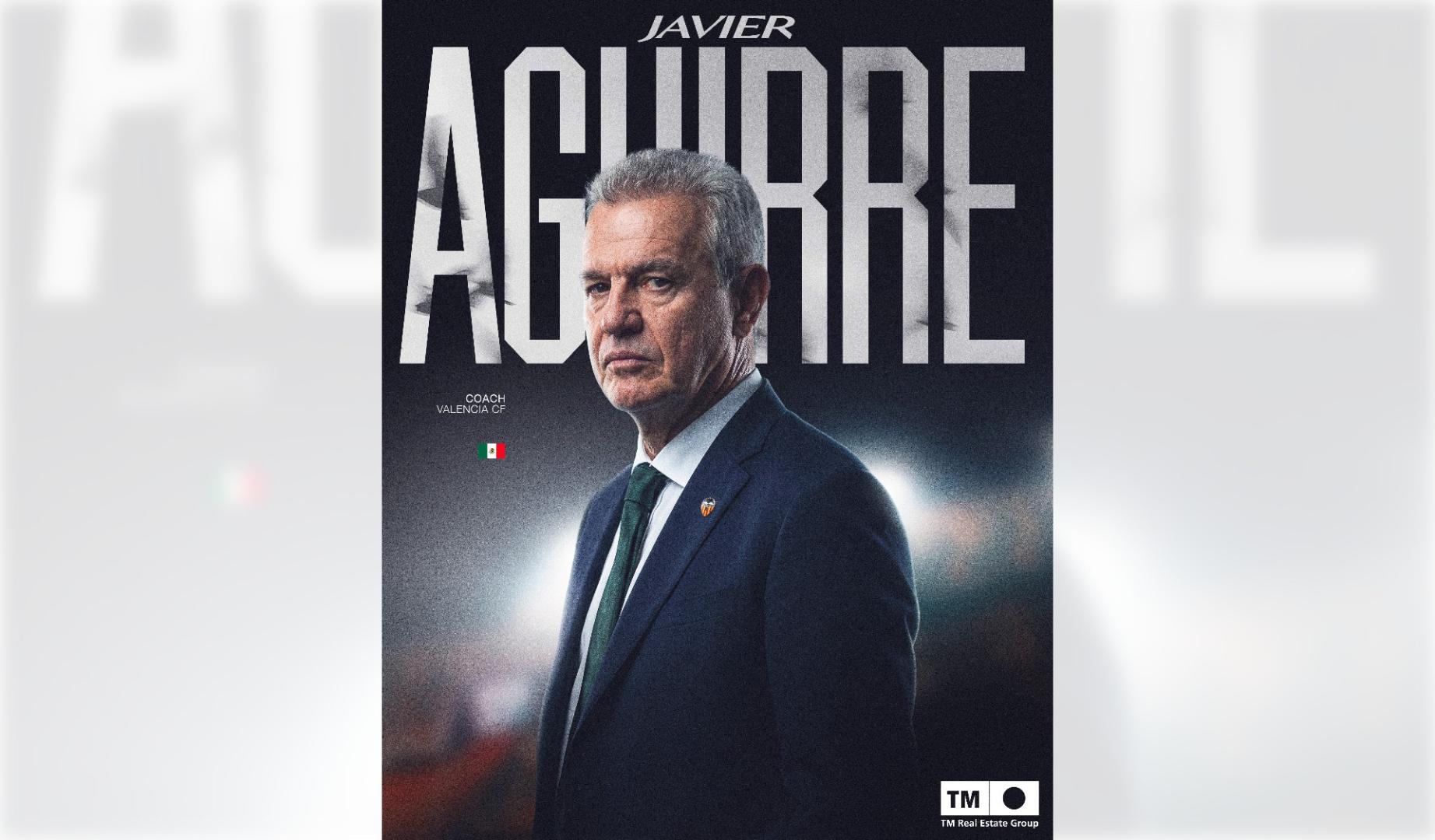 Javier Aguirre, en la imagen publicada por el Valencia C.F. en redes anunciando su fichaje