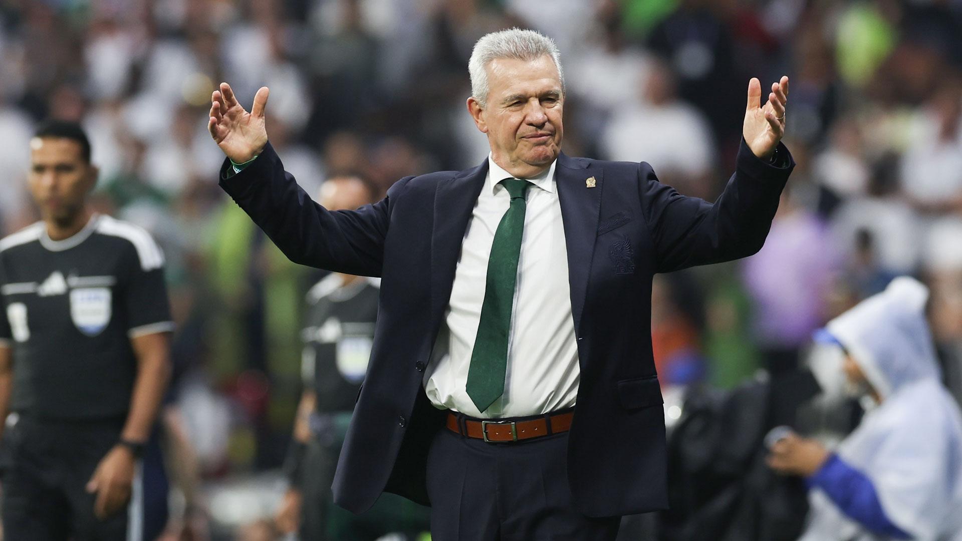 Javier Aguirre en un partido de la selección de México, en los octavos de final del Mundial