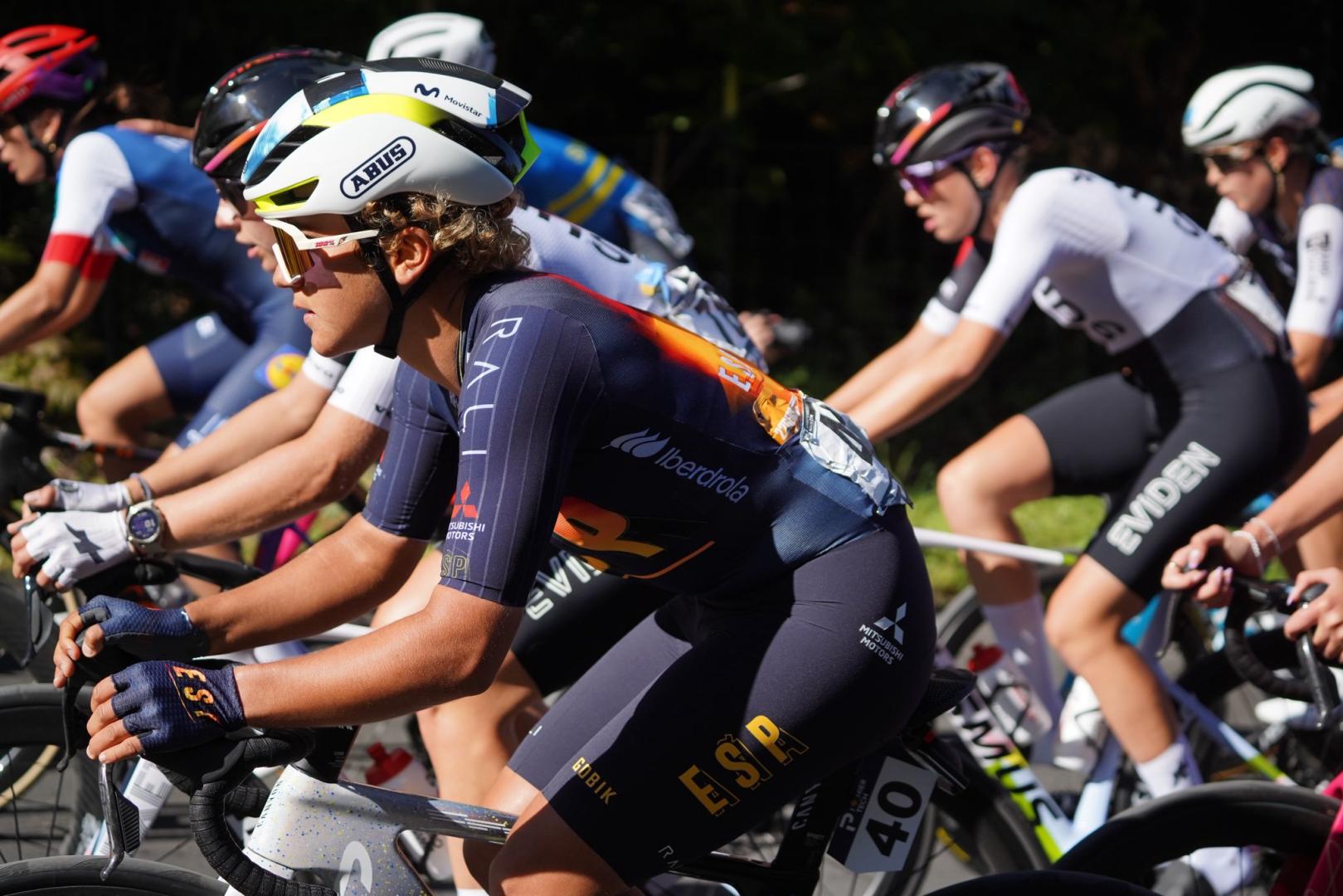 Paula Ostiz, en acción en el Mundial femenino sub 23.