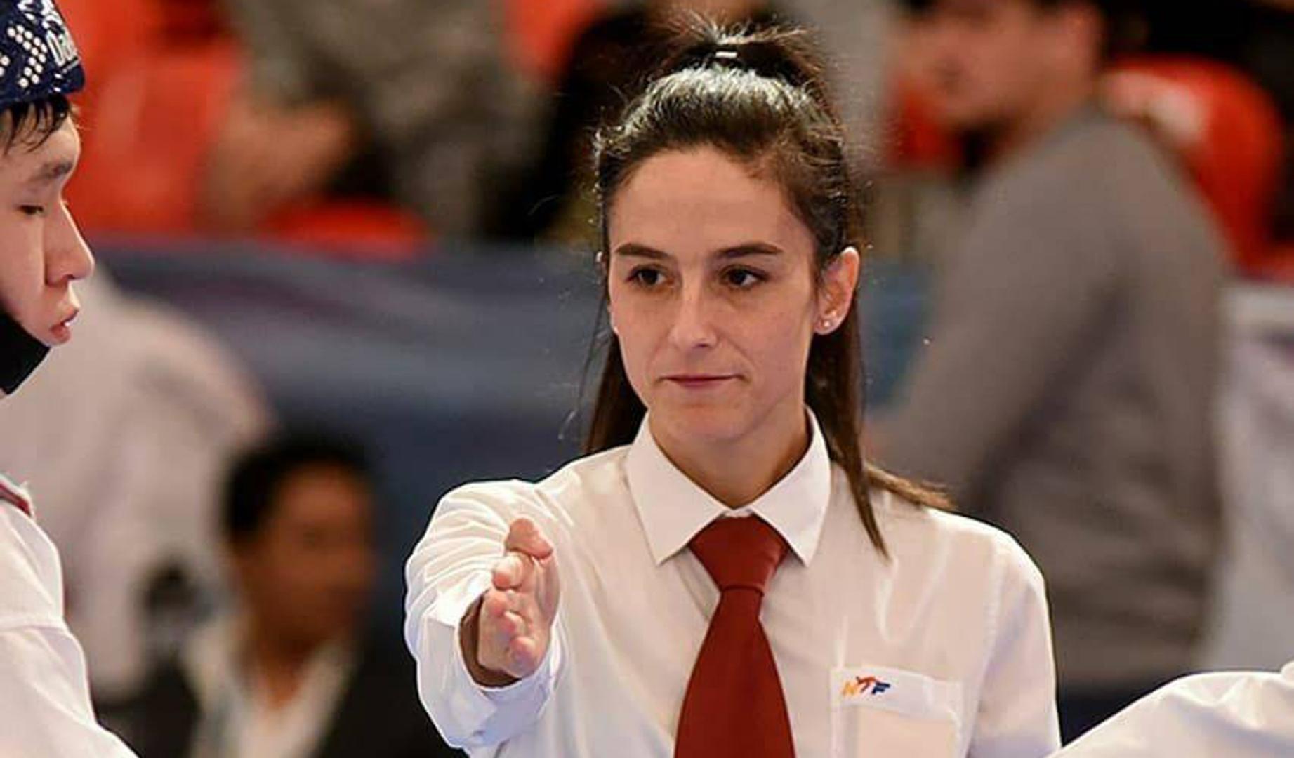 La navarra Paula Remírez señala la conclusión de un combate hace unos meses