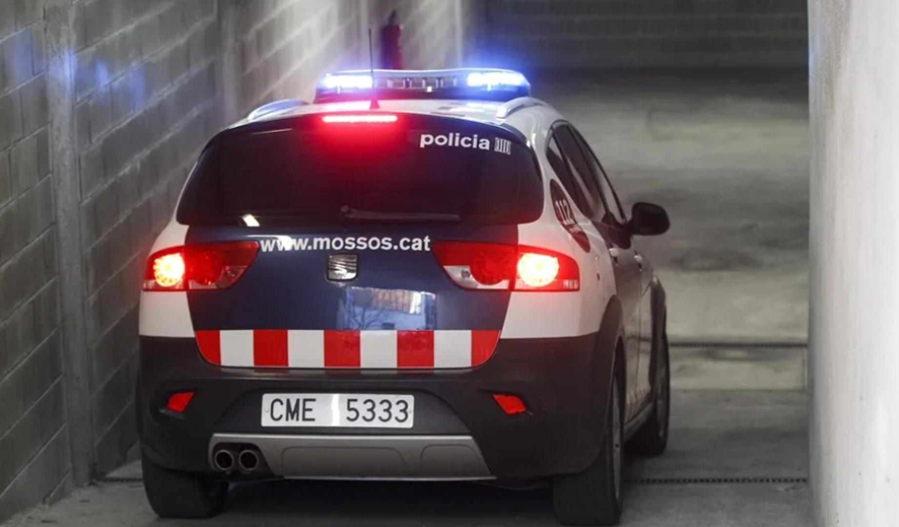 Un vehículo de los Mossos d'Esquadra
