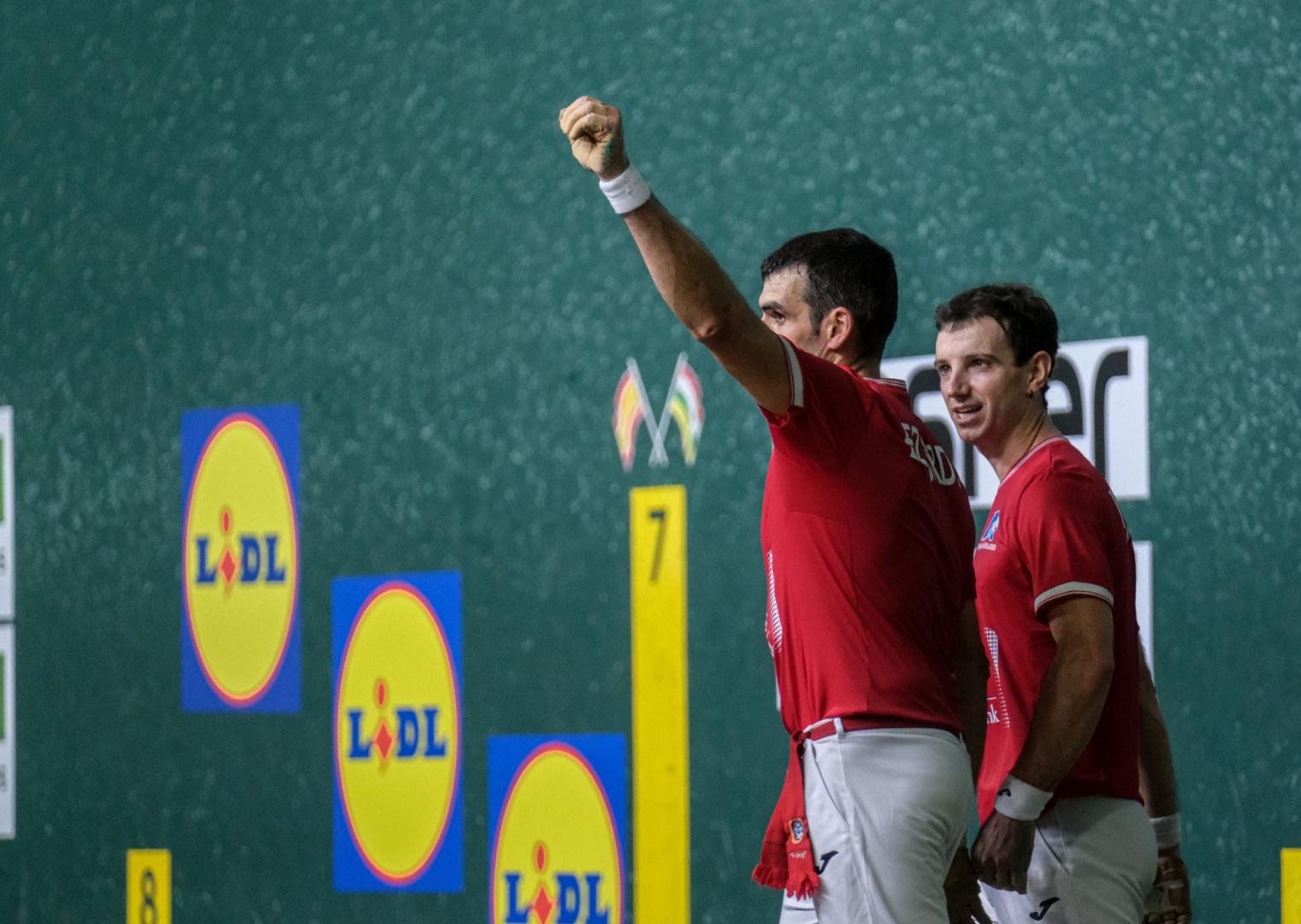 Joseba Ezkurdia y Julen Martija