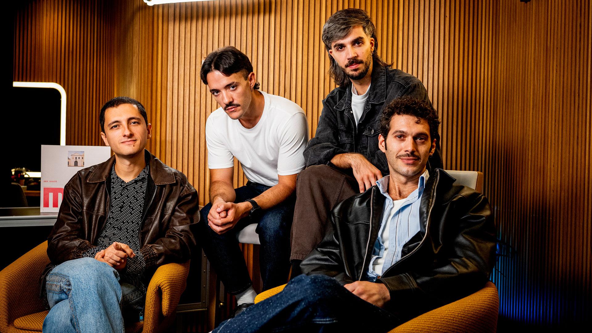 Arde Bogotá ha presentado su tercer disco 'Manufacturas del club de la gente sola'