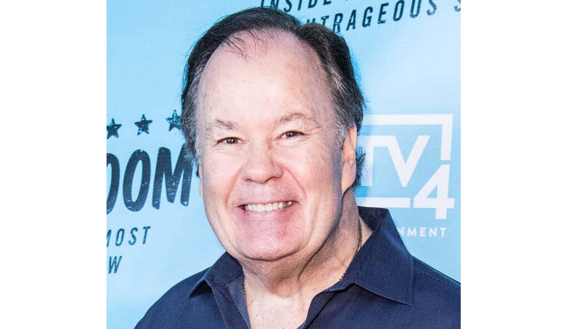 Dennis Haskins, director del instituto de 'Salvados por la campana'