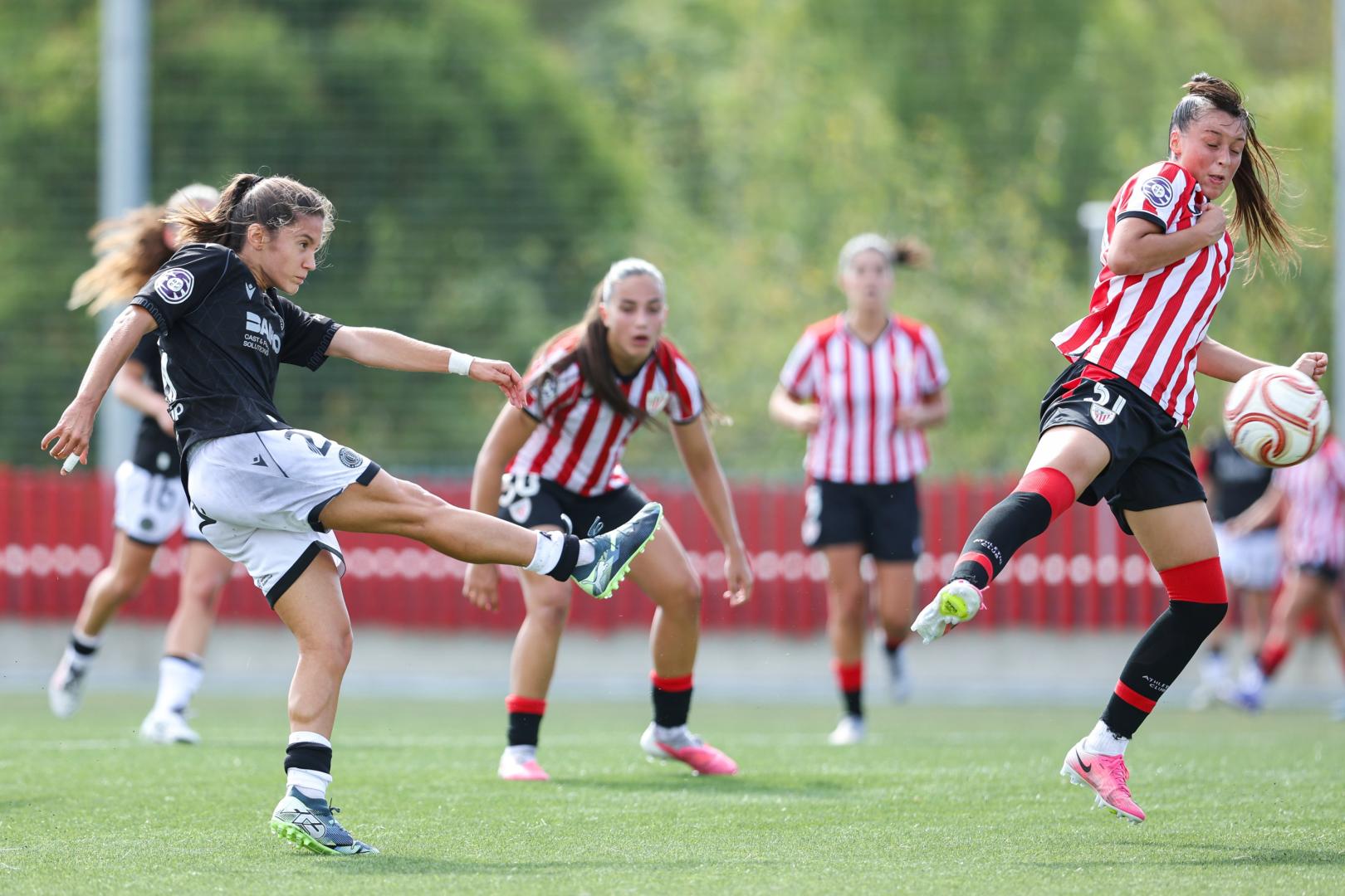 Nora de Torres anota el 0-3 de volea